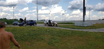 Kawartha Downs Events outside