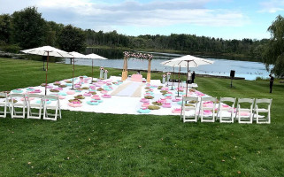 The Consulate Dining Lounge On Innis Lake Exterior