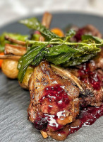 The Consulate Dining Lounge On Innis Lake Comida