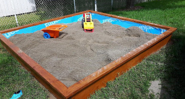 Johnny Resto Exterior