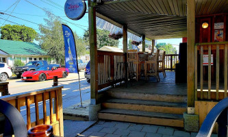 Pierside Pub & Grill outside