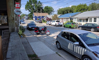 Pierside Pub & Grill outside