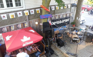 Pierside Pub & Grill outside