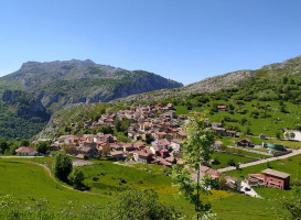 Mike's Tavern On The Nith Exterior