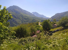 Mike's Tavern On The Nith Exterior