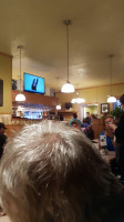Gus' Greek Ribs Family Restaurant inside