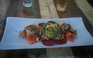 Bistro Pic Bois Taverne food