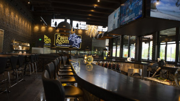 Browns Socialhouse inside