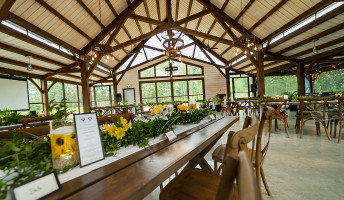 Mabel Hill Farm Kitchen Marketplace Innen