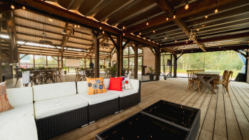 Mabel Hill Farm Kitchen Marketplace Innen