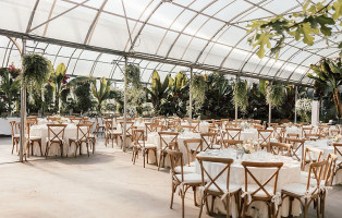 The Saskatoon Farm Esterno