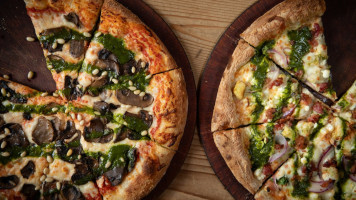 The Bear Street Tavern food