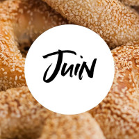 Le Trou Bagels drink