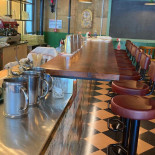 Galaxie Brasserie Stella Esplanade Dentro