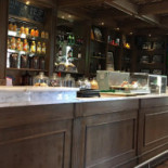 Café Olimpico Vieux Montréal Dentro