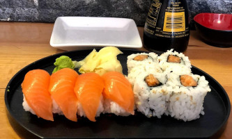 Eko Sushi food