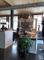 Le Trou Bagels inside