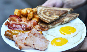 Rudy's Chowder House food