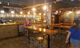 Battery Park Beer Bar And Eatery Inside