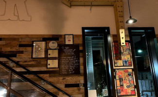 Battery Park Beer Bar And Eatery Inside