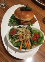 Pickle Barrel Yonge Eglinton Comida