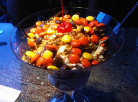 Pickle Barrel Yonge Eglinton Comida