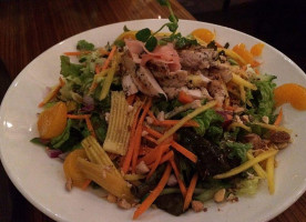 Pickle Barrel Yonge Eglinton Comida