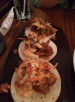 Pickle Barrel Yonge Eglinton Comida