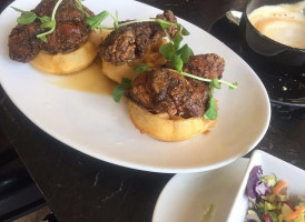 Pickle Barrel Yonge Eglinton Comida