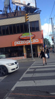 Pizza Pizza Exterior