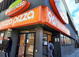 Pizza Pizza Exterior