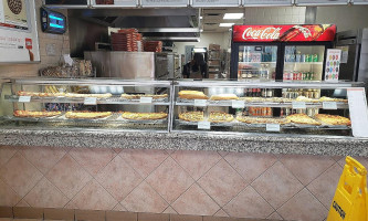 Pizza Pizza Exterior