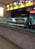 Pizza Pizza Exterior