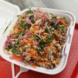 Nora Shawarma And Kebab (college St. Comida