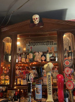 Done Right Inn À l'intérieur