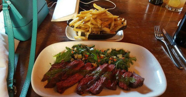 Charcut Roast House Comida