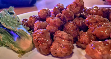 Frick and Frack Tap House Comida