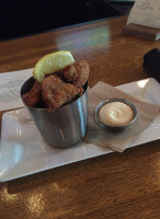 The Noble Pig Brewhouse Comida