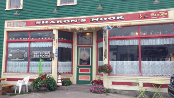 Sharon's Nook and Tea Room outside
