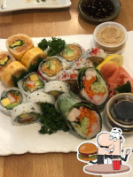 Au Bon Sushi food