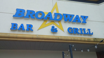 Broadway Bar & Grill food