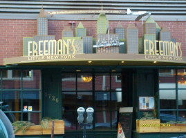 Freeman's Little New York outside