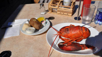Halls Harbour Lobster Pound food