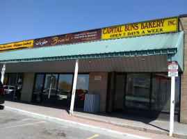 Capital Buns Bakery outside