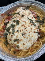 Wally's Italian Eatery food