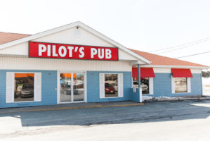 Pilots Pub outside