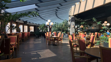 BEST WESTERN Mirage Hotel Restaurant inside