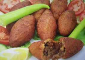 Altanour Deli food