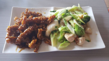 Mei Wei Chinese Cuisine food