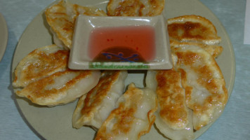 Hon's Wun-Tun House food